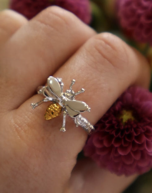 Wildlife Bee Ring Silver & Gold